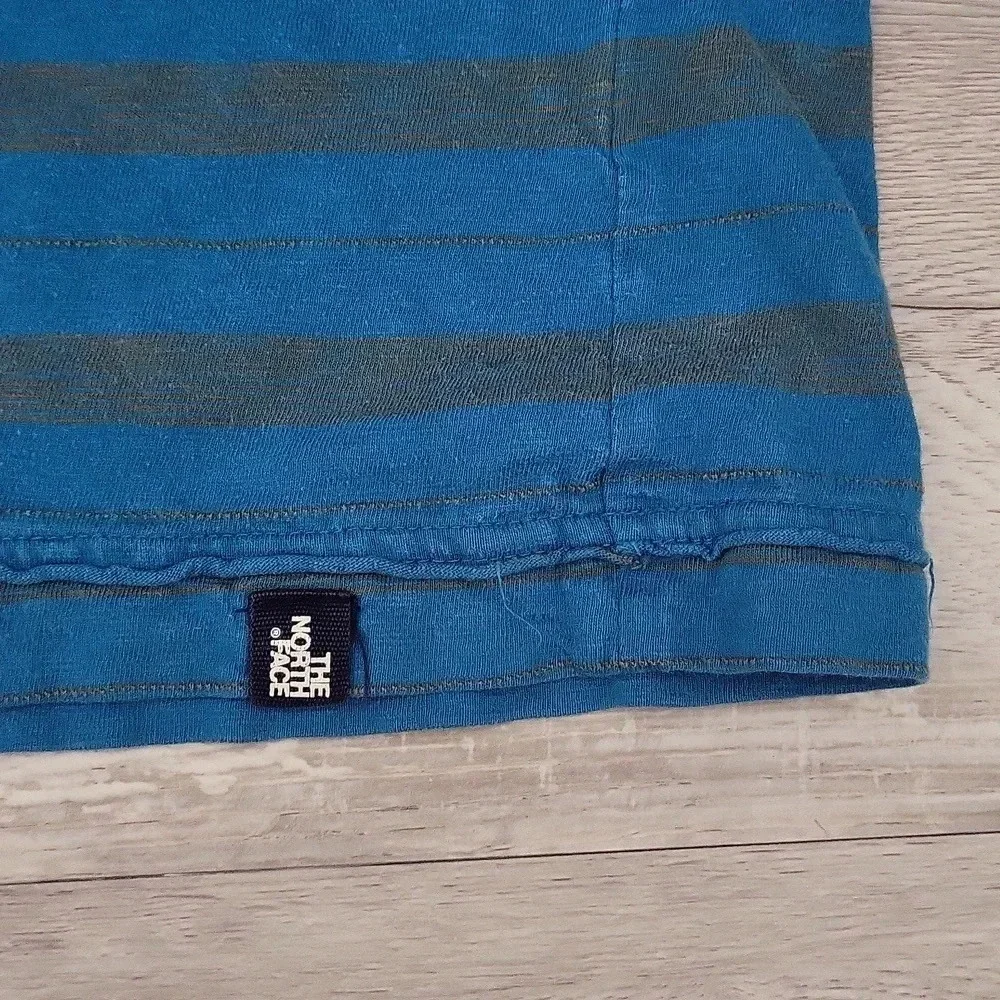 The North Face Blue‎ Grey Striped Polo Short Sleeve Mens Size Medium